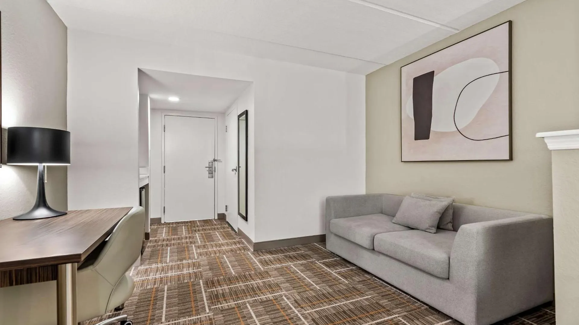 Sonesta Essential Orlando Hotel