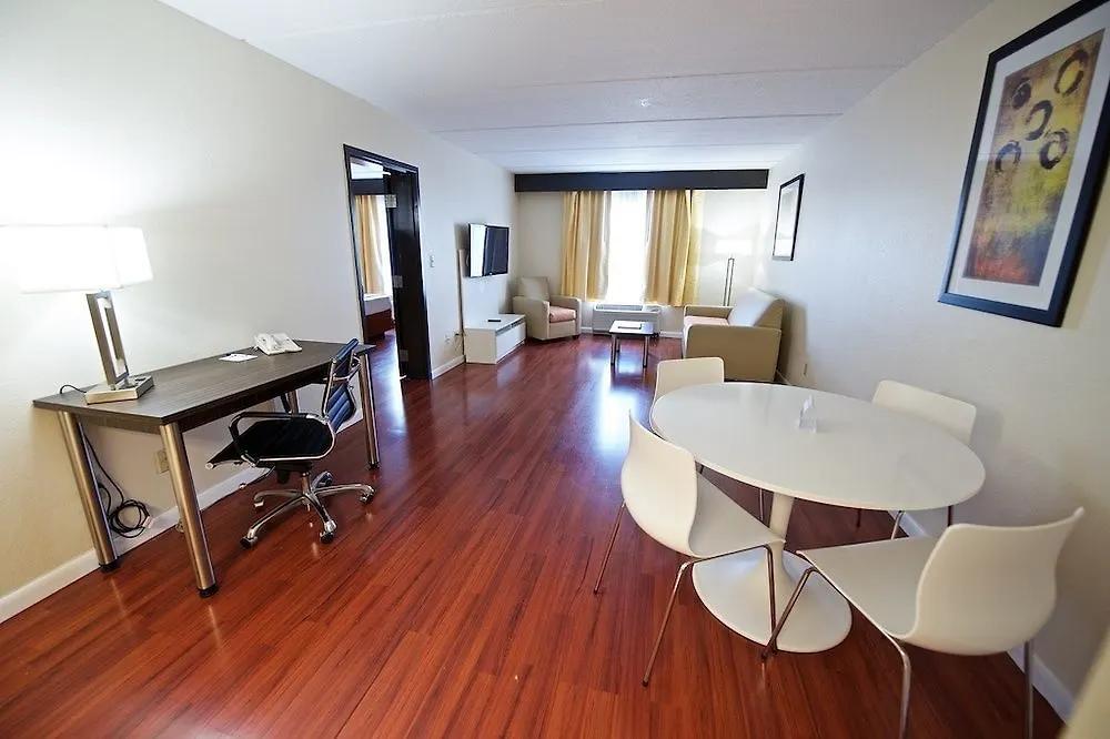 Sonesta Essential Orlando Hotel